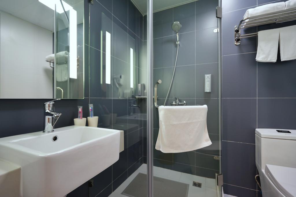 Hanting Hotel Shanghai Xiangyang Road Zewnętrze zdjęcie